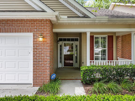 5th image of 931 Shaunessy Way