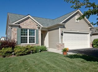 2874 Edgewater Dr, Elgin, IL 60124