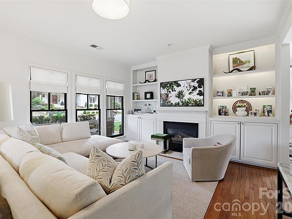 4th image of 420 Magnolia Ave