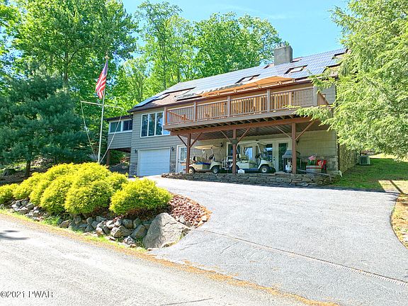 3rd image of 586 Evergreen Dr