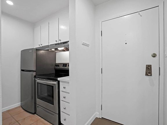 5th image of 3120 Shelter Creek Ln
