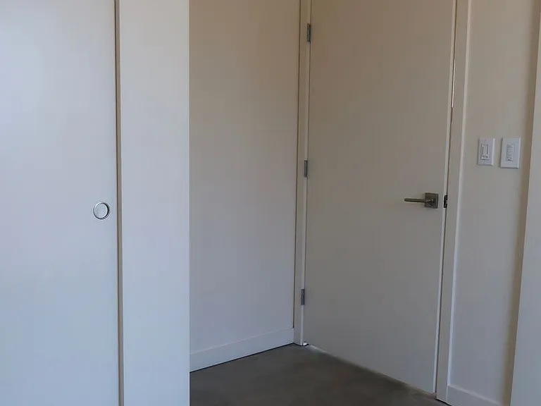 Bell View Apartments — Photo 183