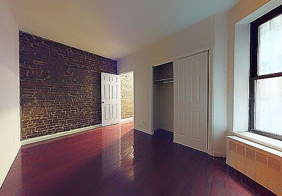 5th image of 820 Washington Ave APT 2B