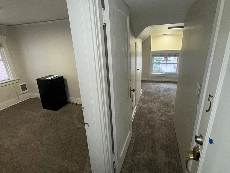 Charbern Inn — Photo 10