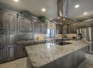 6126 Nugget Gulch Rd, Rapid City, SD 57702