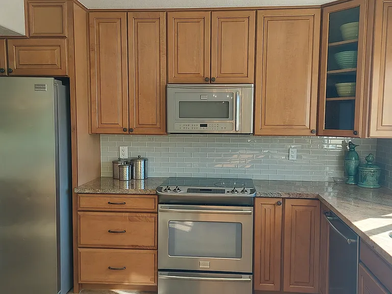 459 E Marigold Ln — Photo 10