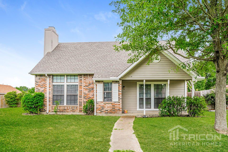 1st image of 1114 Greenbriar Ln