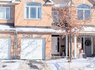 210 Talltree Cres, Ottawa, ON K2S 0A9
