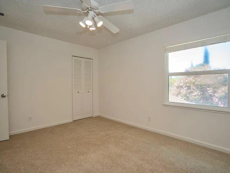 1512 Mosswood Dr — Photo 12