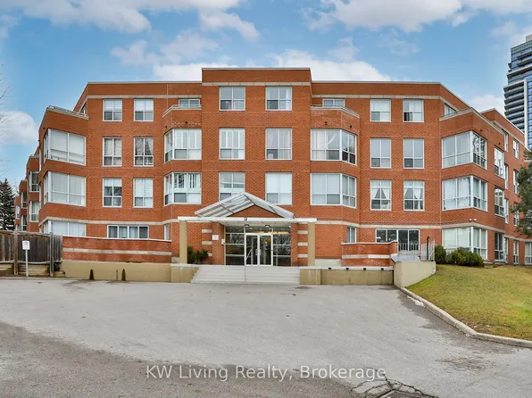9 Chalmers Rd #101, Richmond Hill, ON L4B 3N3