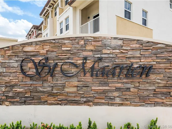 8960 NW 97th Ave APT 102, Doral, FL 33178