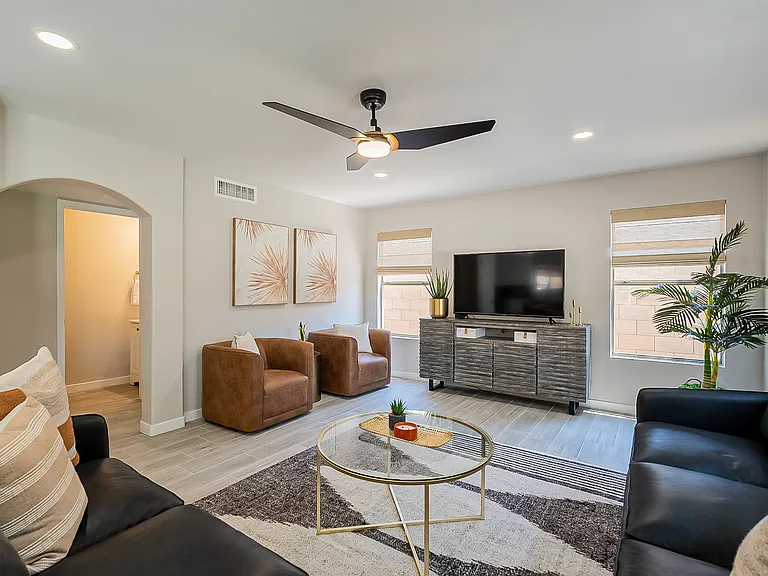 1078 S Riata St — Photo 16