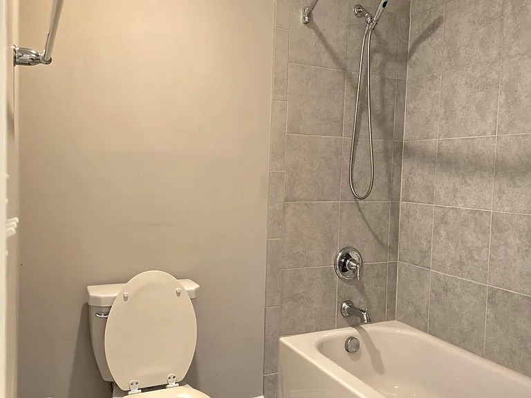 906 White St — Photo 16