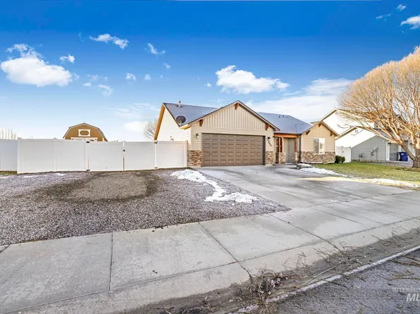 809 Kelli Ln, Filer, ID 83328