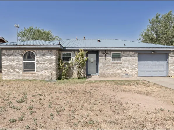 725 Stanton St, Hereford, TX 79045