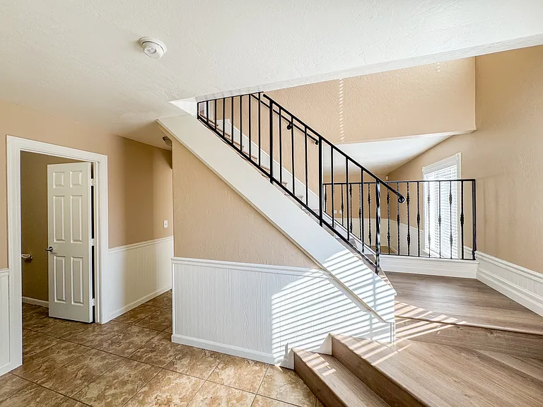 2423 S Ananea — Photo 10
