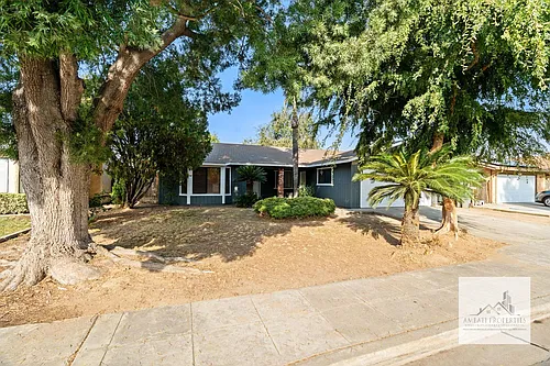 2926 Ezie Ave Photo 1