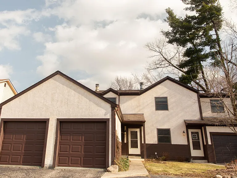 7774 Worthington Galena Rd — Photo 2