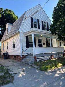 125 Smith St, Cranston, RI, 02905