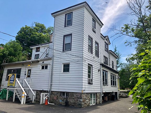 5th image of 145 Main St
