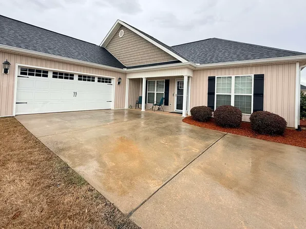 2402 Quail Ridge Ln, Perry, GA 31069