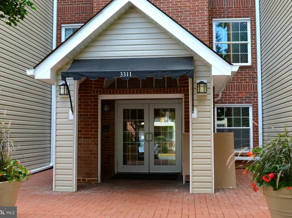 3311 Wyndham Cir APT 1201, Alexandria, VA 22302