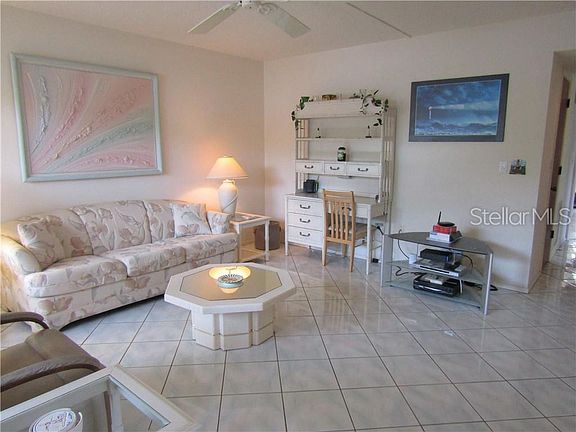 5th image of 9 Quails Run Blvd Unit 6