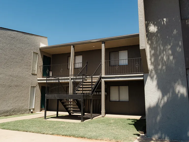 Wildewood Apartments — Photo 6