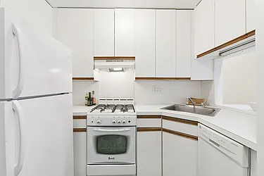 Rented by Cooper & Cooper Real Estate