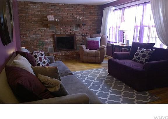 4th image of 1728 Parker Blvd