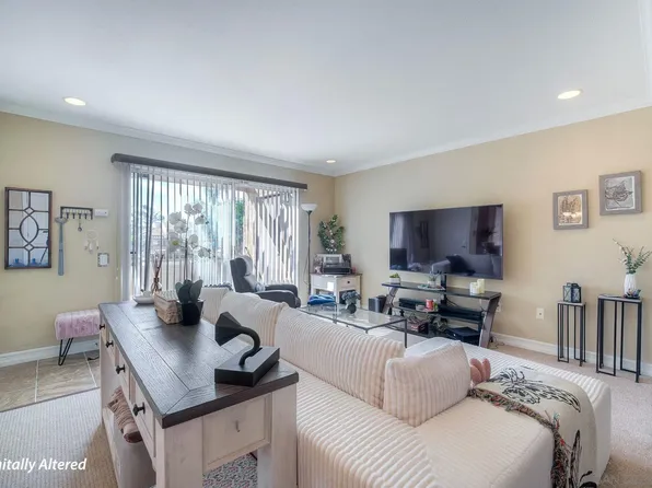 15383 Maturin Dr Unit 221, San Diego, CA 92127