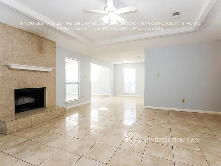 12010 Fork Creek Dr — Photo 4