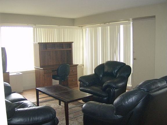 living rm north & eas view