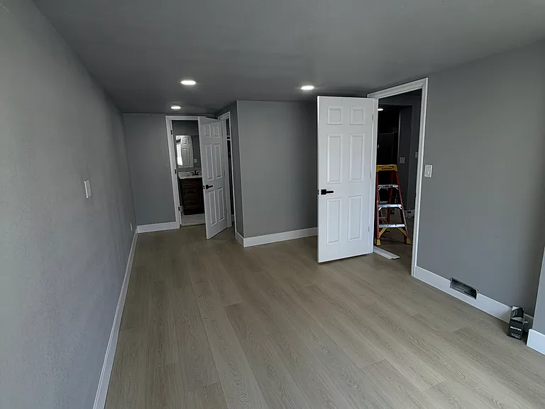 4755 Saint Paul St — Photo 10