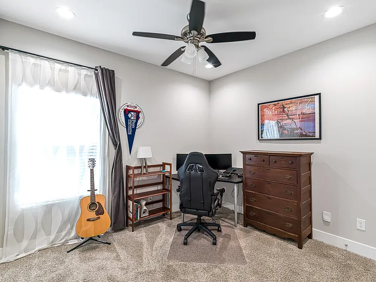 240 Julia St #A — Photo 41