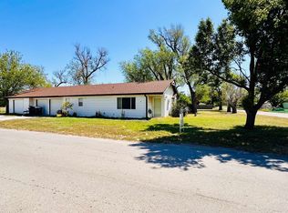 1922 W Walnut Ave, Enid, OK 73703