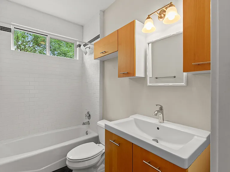 2314 S 5th St — Photo 10
