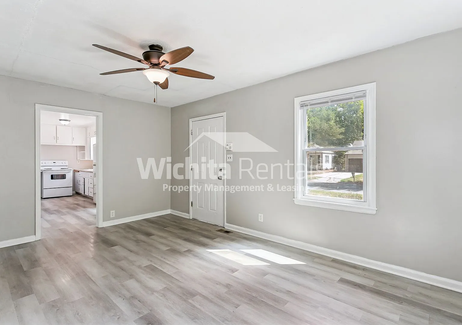 2 bedroom 1 bath home — Photo 3