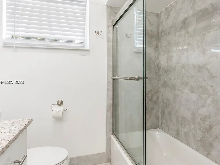 5211 NE 17th Ave — Photo 31