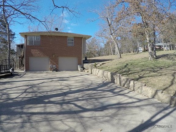 3rd image of 2708 Shagbark Cir