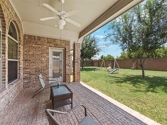 4th image of 6910 Brewster Ln