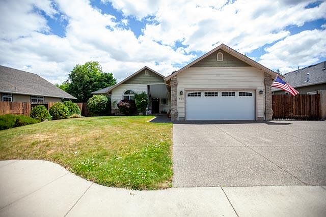 1st image of 505 SE Jaylen Dr
