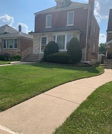 2nd image of 1856 N Nordica Ave