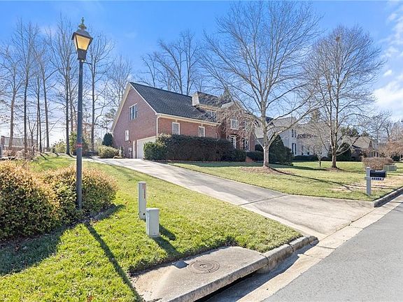 2nd image of 6410 Clubside Dr