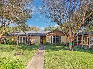 143 Machemehl Dr, Bellville, TX 77418