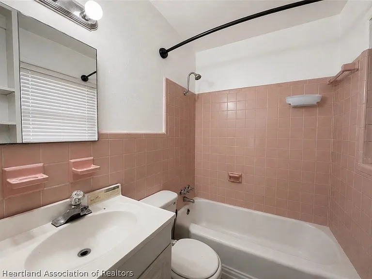 774 Hibiscus St — Photo 4