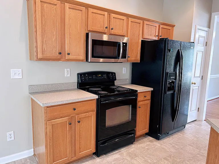 2108 Lord Proprietor Ln — Photo 11