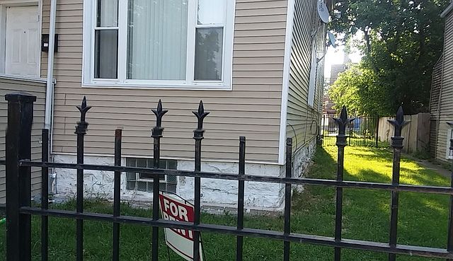 2nd image of 819 N Latrobe Ave