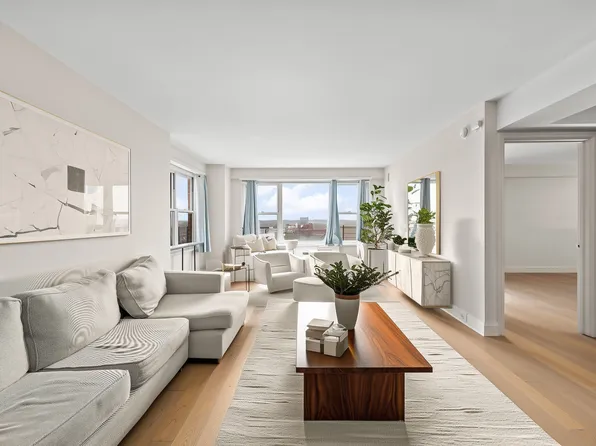 107-40 Queens Boulevard image 1 of 13