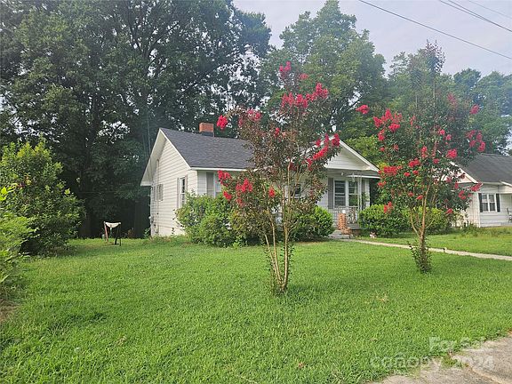 2nd image of 1115 W 5th Ave